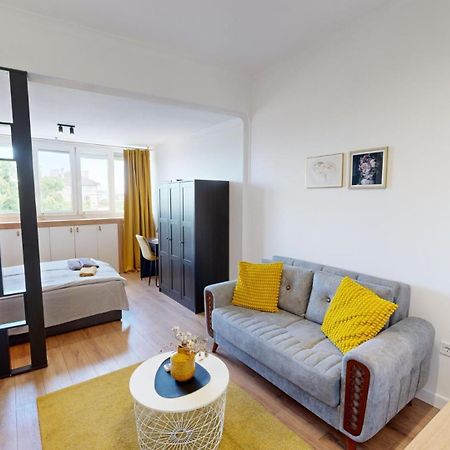 Modern City Stay Apartment 4 Min Walk From Alexander Nevski София Екстериор снимка