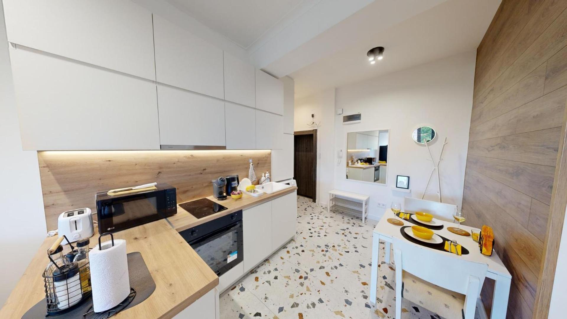 Modern City Stay Apartment 4 Min Walk From Alexander Nevski София Екстериор снимка