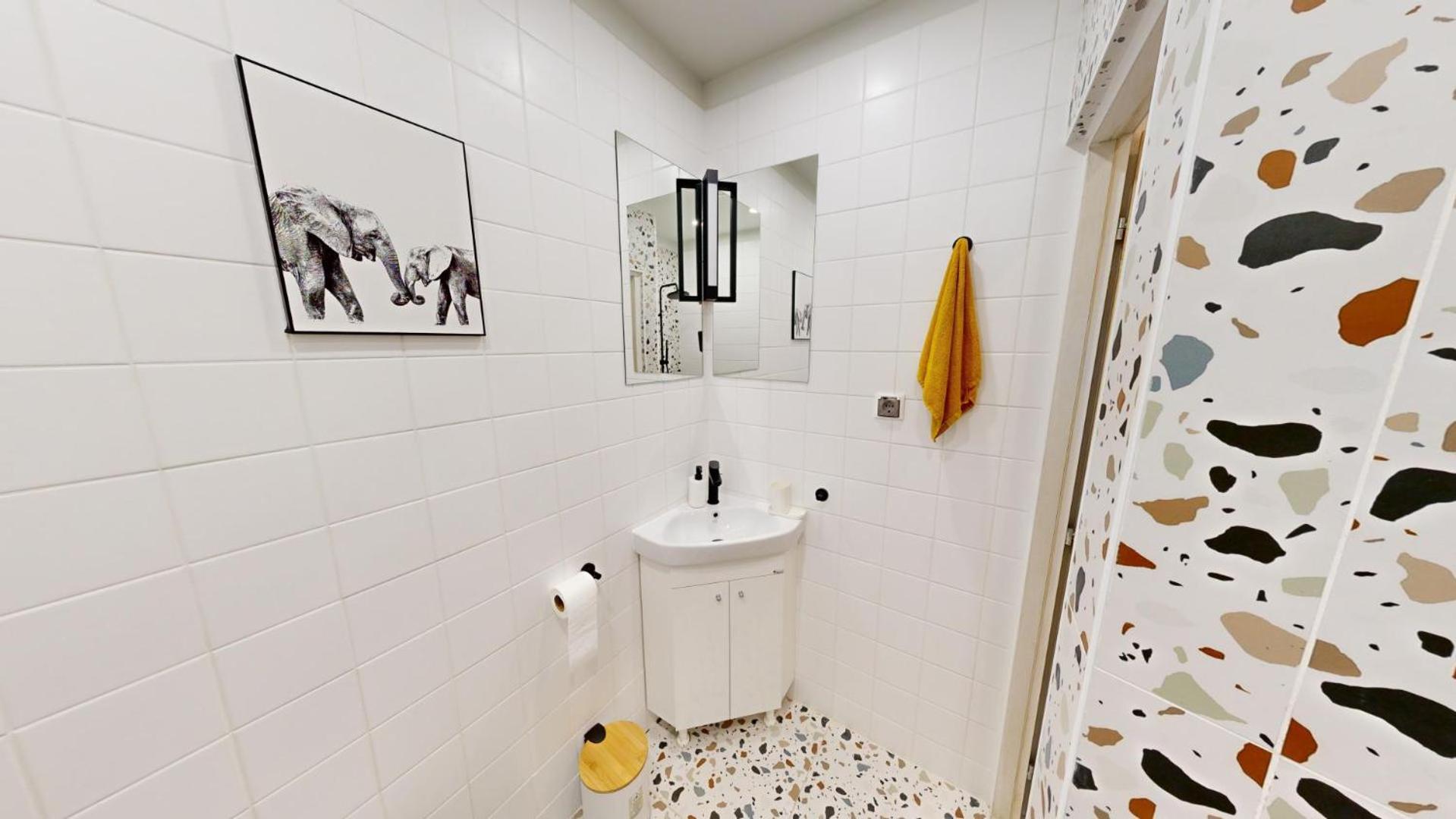 Modern City Stay Apartment 4 Min Walk From Alexander Nevski София Екстериор снимка