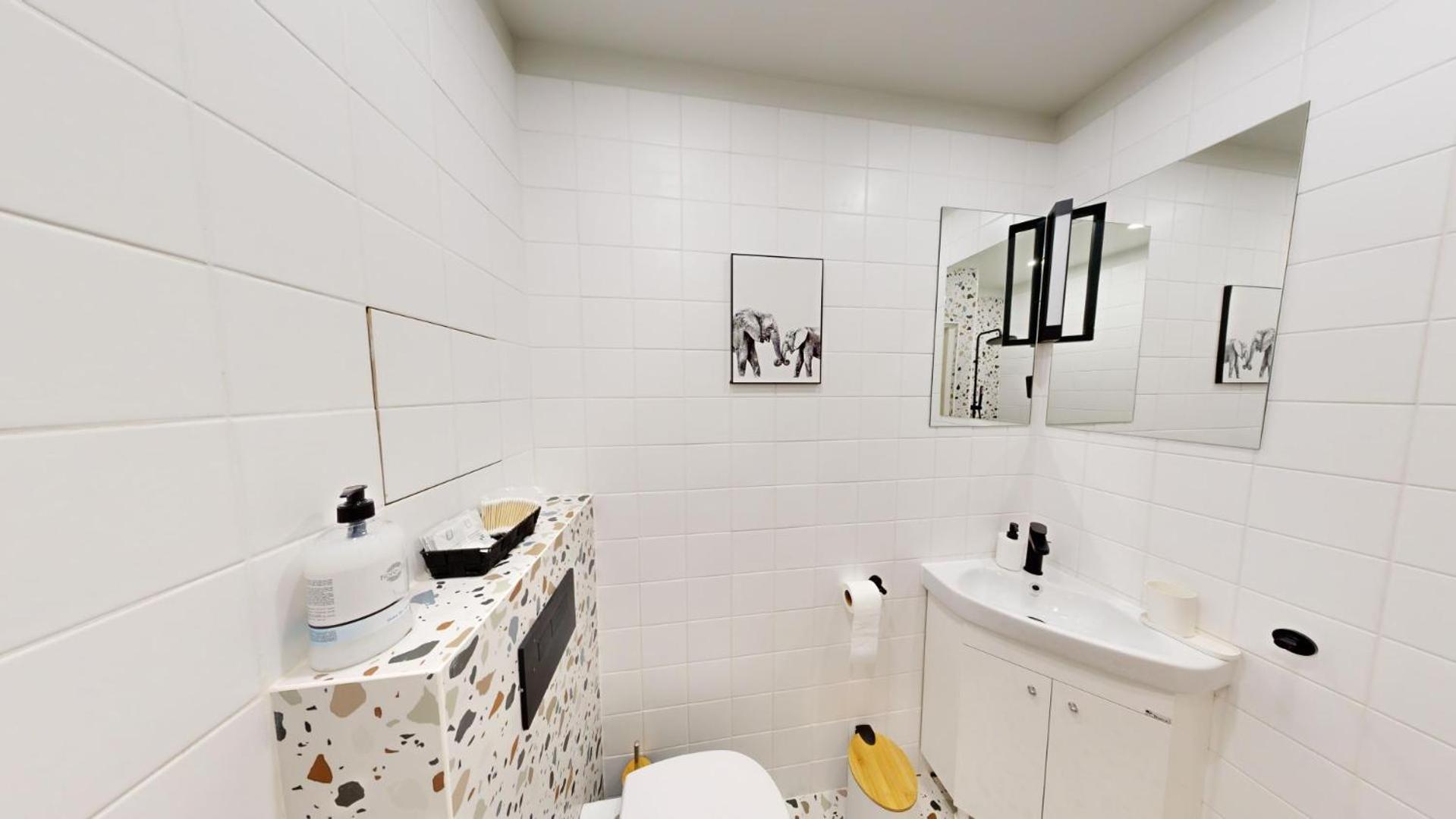 Modern City Stay Apartment 4 Min Walk From Alexander Nevski София Екстериор снимка