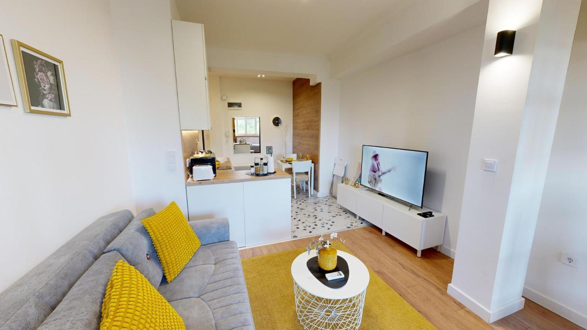 Modern City Stay Apartment 4 Min Walk From Alexander Nevski София Екстериор снимка