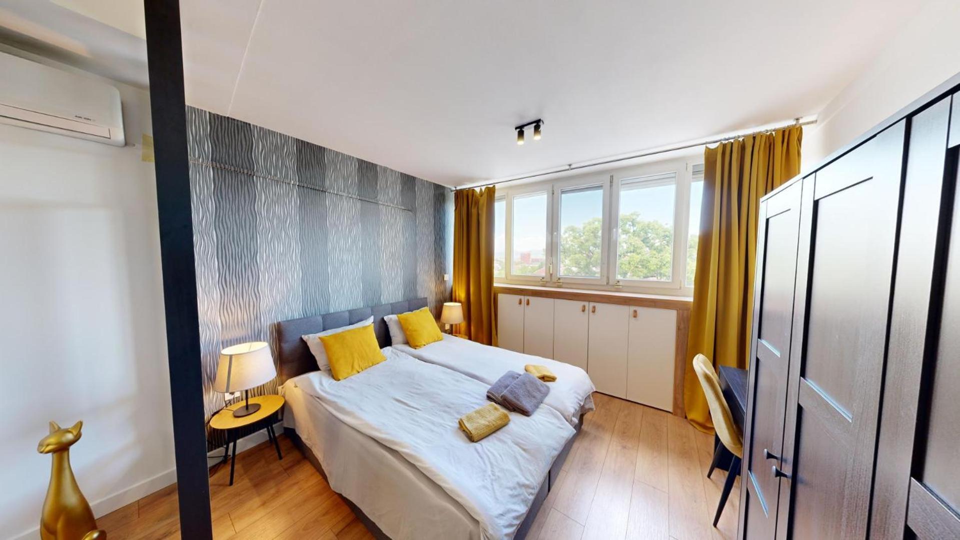 Modern City Stay Apartment 4 Min Walk From Alexander Nevski София Екстериор снимка