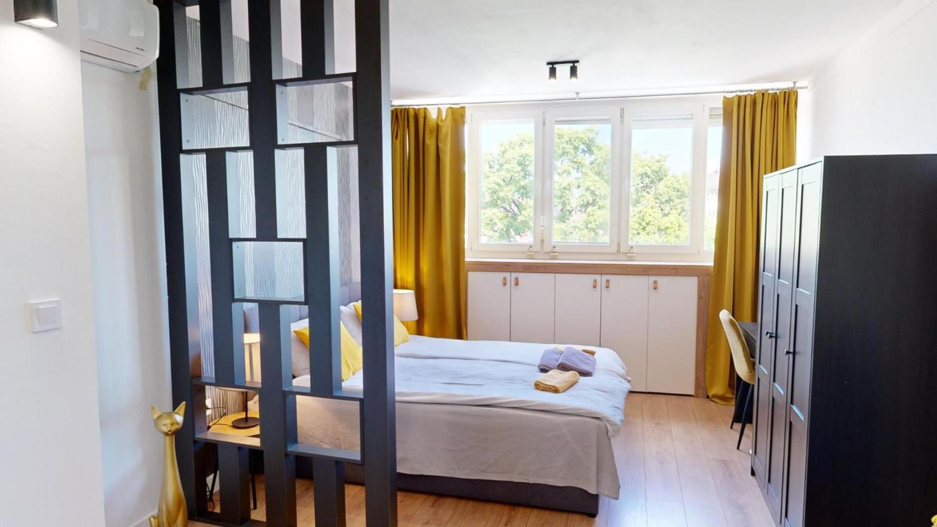 Modern City Stay Apartment 4 Min Walk From Alexander Nevski София Екстериор снимка